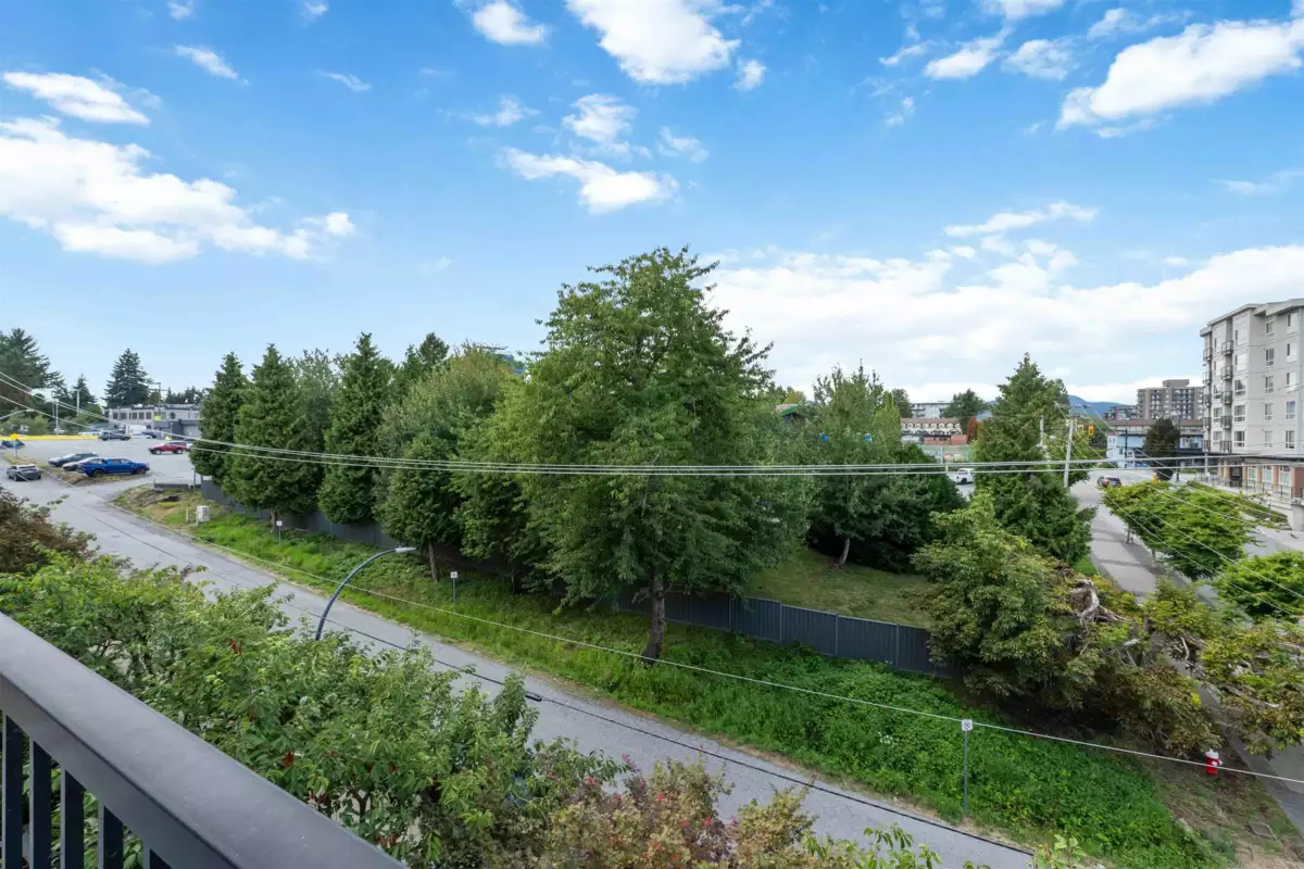 Exterior Rear Photo of 404 22290 North Avenue, Maple Ridge, BC