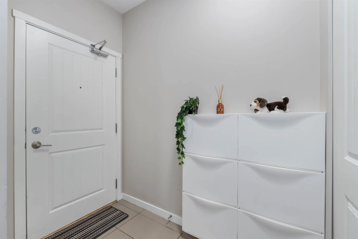 Staircase Photo of 404 22290 North Avenue, Maple Ridge, BC