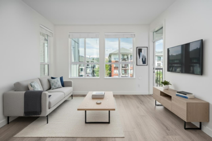 303 611 Regan Avenue, Coquitlam, BC, Coquitlam — Apartment/Condo for sale