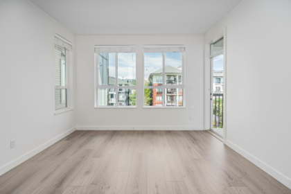 303 611 Regan Avenue, Coquitlam, BC, Coquitlam — Apartment/Condo for sale