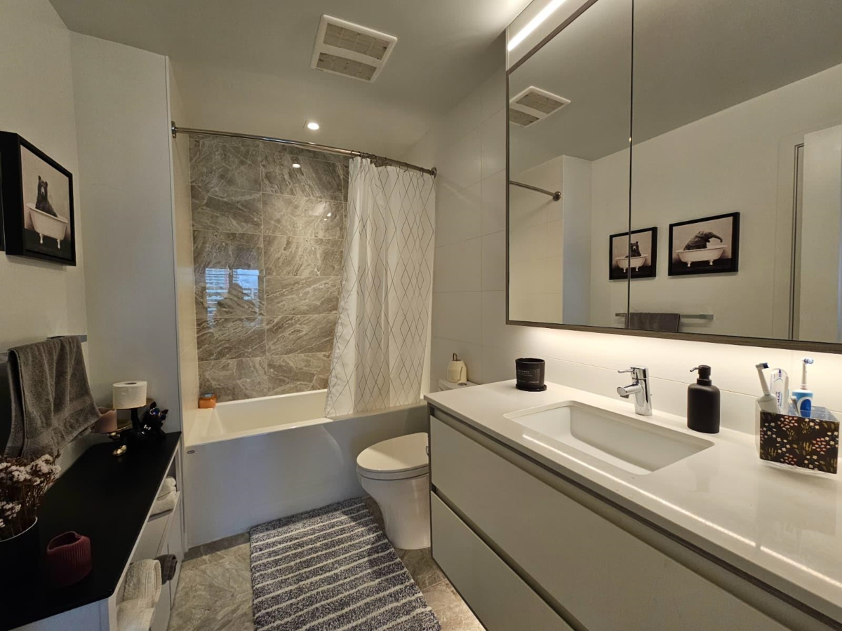 Breakfast Nook Photo of 1006 2288 Alpha Avenue, Burnaby, BC