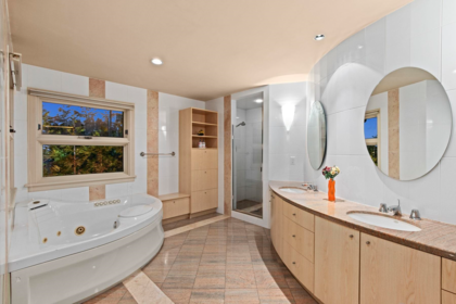 Office / Den Photo of 1128 Crestline Road, West Vancouver, BC