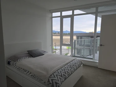 407 7769 Park Crescent, Burnaby, BC