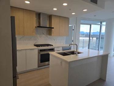 407 7769 Park Crescent, Burnaby, BC