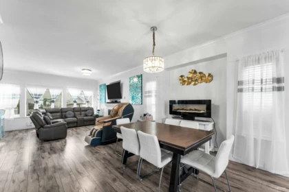 Breakfast Nook Photo of 6686 192 Street, Surrey, BC