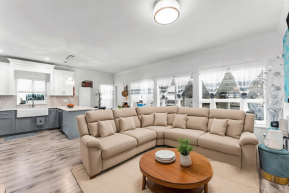 Kitchen Photo of 6686 192 Street, Surrey, BC