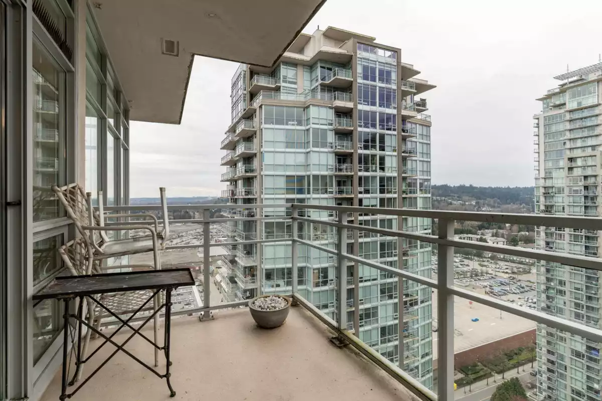 Front Yard Photo of 3202 2978 Glen Drive, Coquitlam, BC