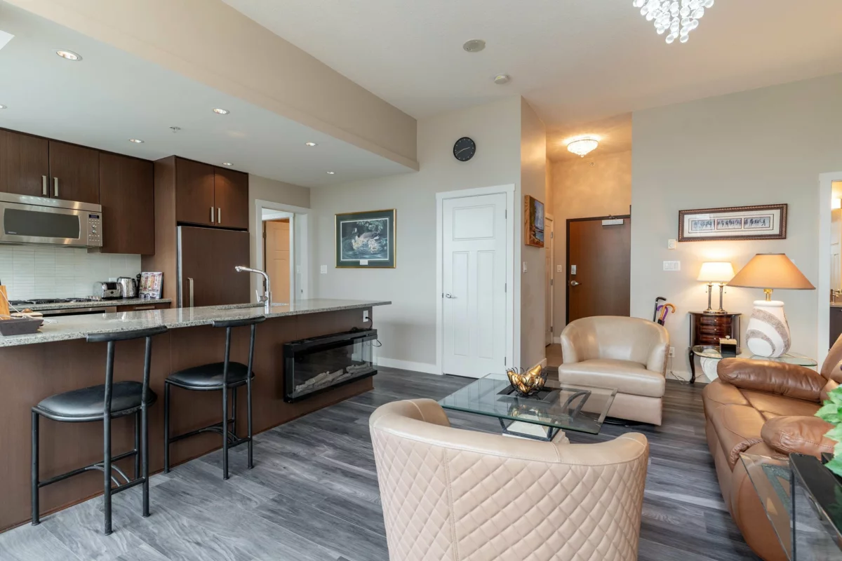 Kitchen Photo of 3202 2978 Glen Drive, Coquitlam, BC