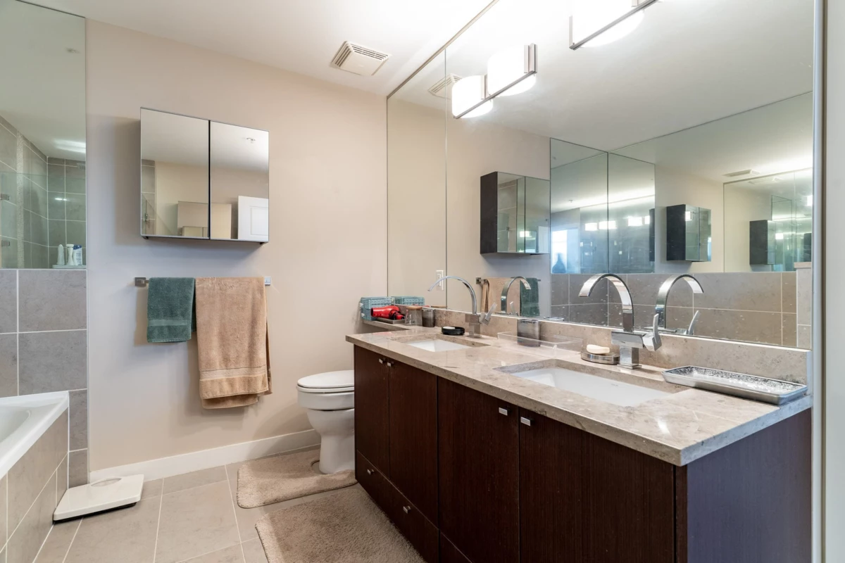 Loft / Bonus Room Photo of 3202 2978 Glen Drive, Coquitlam, BC