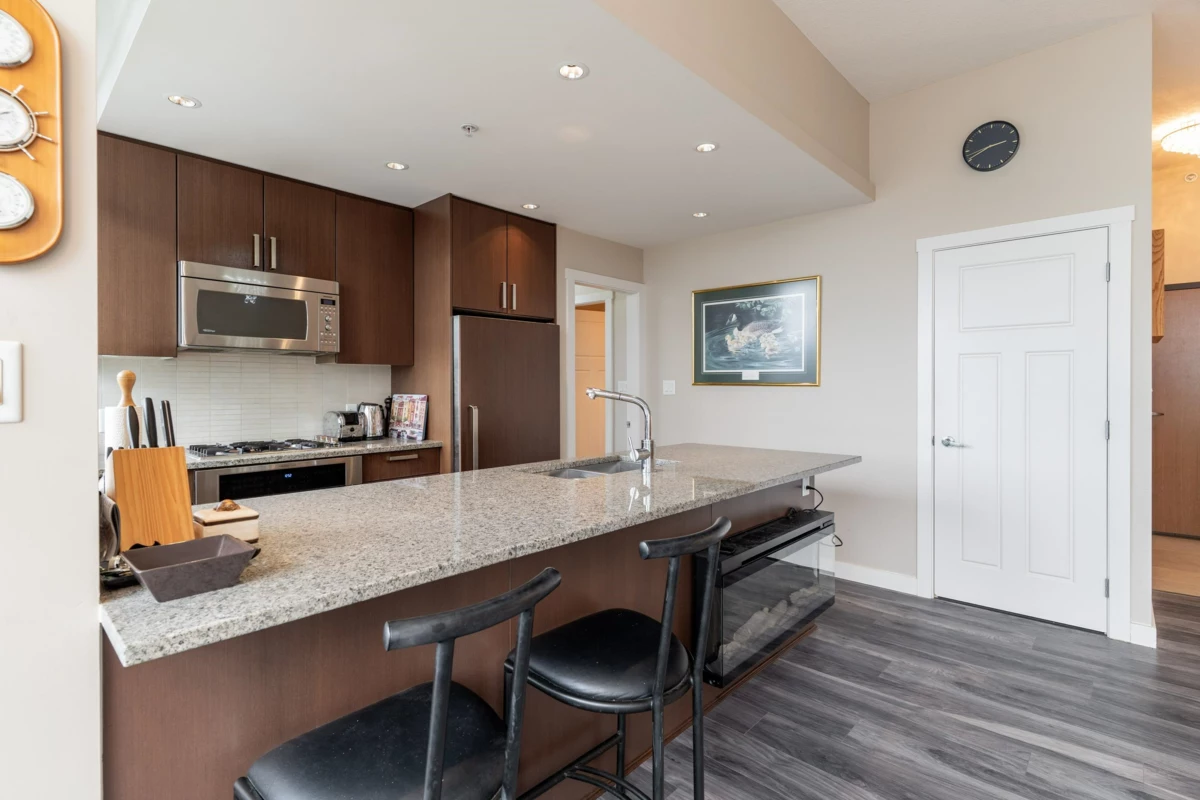 Primary Bathroom Photo of 3202 2978 Glen Drive, Coquitlam, BC