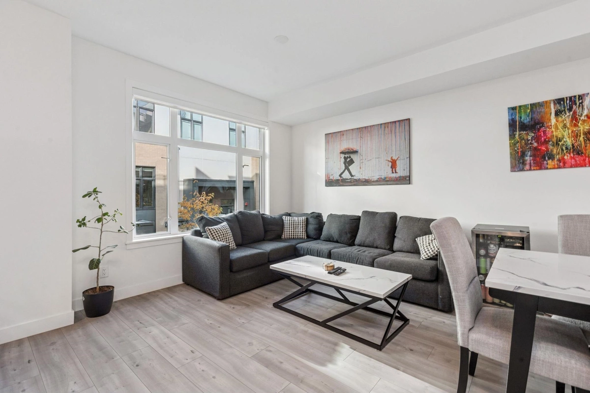 Walk-In Closet Photo of 266 2035 Glenaire Drive, North Vancouver, BC