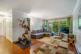 304 327 W 2nd Street, North Vancouver, BC
