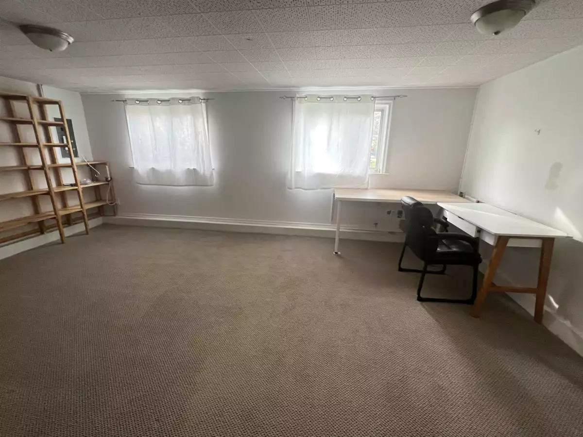 Breakfast Nook Photo of 217 Pembina Street, New Westminster, BC