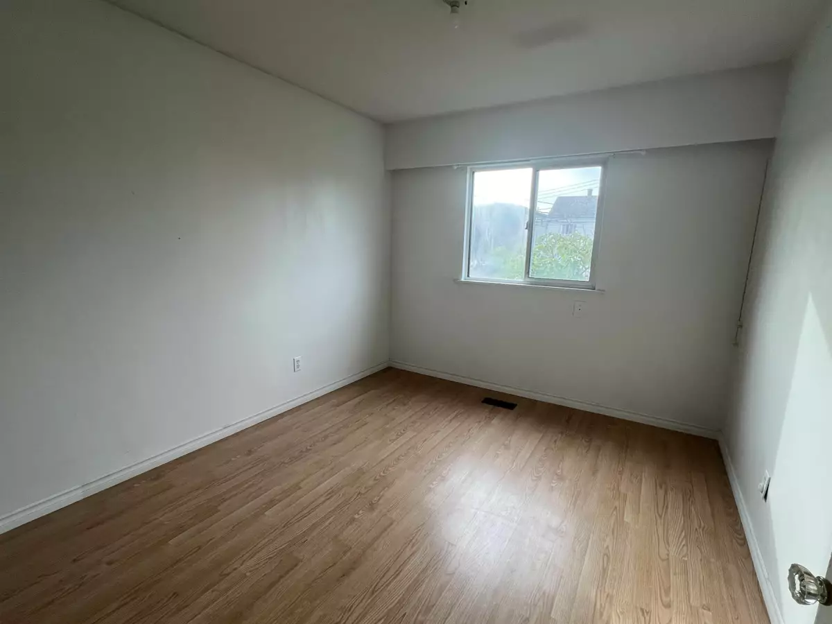 Dining Area Photo of 217 Pembina Street, New Westminster, BC