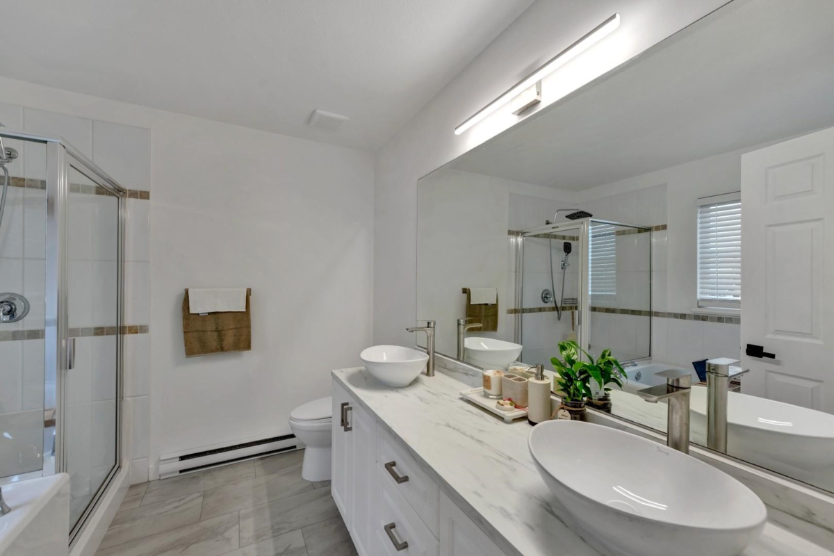 Basement Recreation Room Photo of 15100 61 Avenue, Surrey, BC