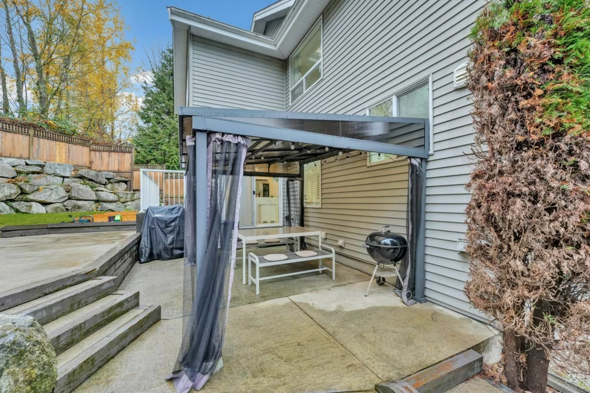 Hot Tub / Spa Photo of 15100 61 Avenue, Surrey, BC