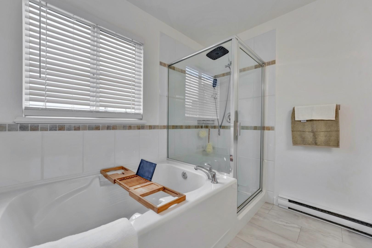 Laundry Room Photo of 15100 61 Avenue, Surrey, BC