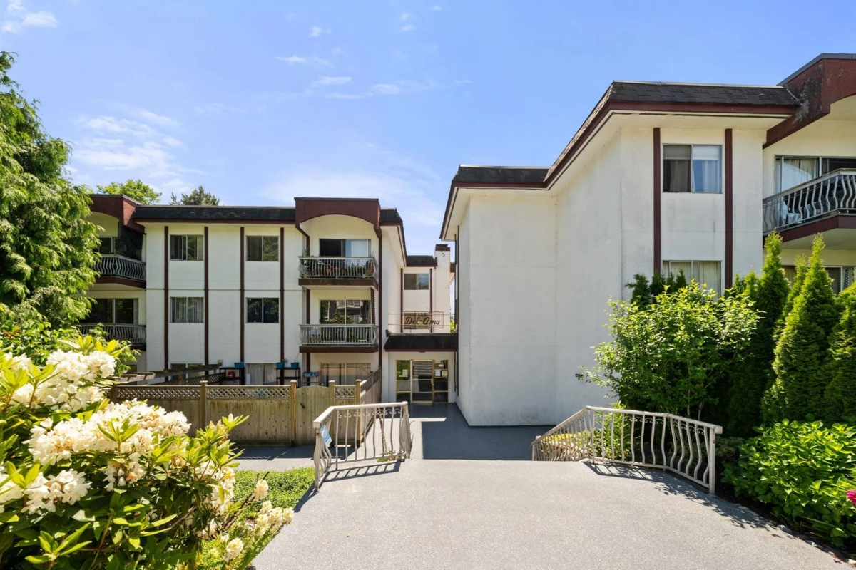 Exterior Rear Photo of 309 135 W 21st Street, North Vancouver, BC