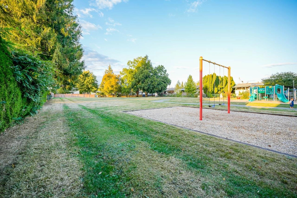 Backyard Photo of 10042 Fairbanks Crescent, Chilliwack, BC