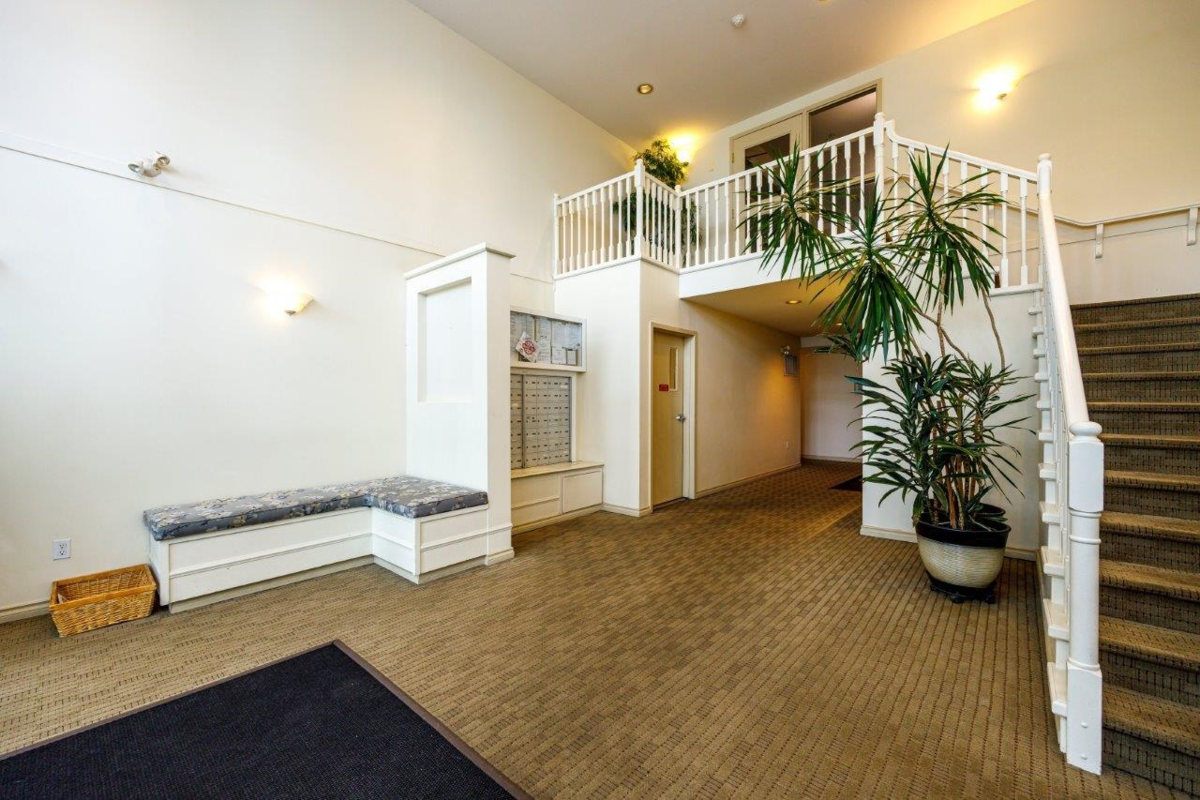 Outdoor Patio Photo of 410 155 E 3rd Street, North Vancouver, BC