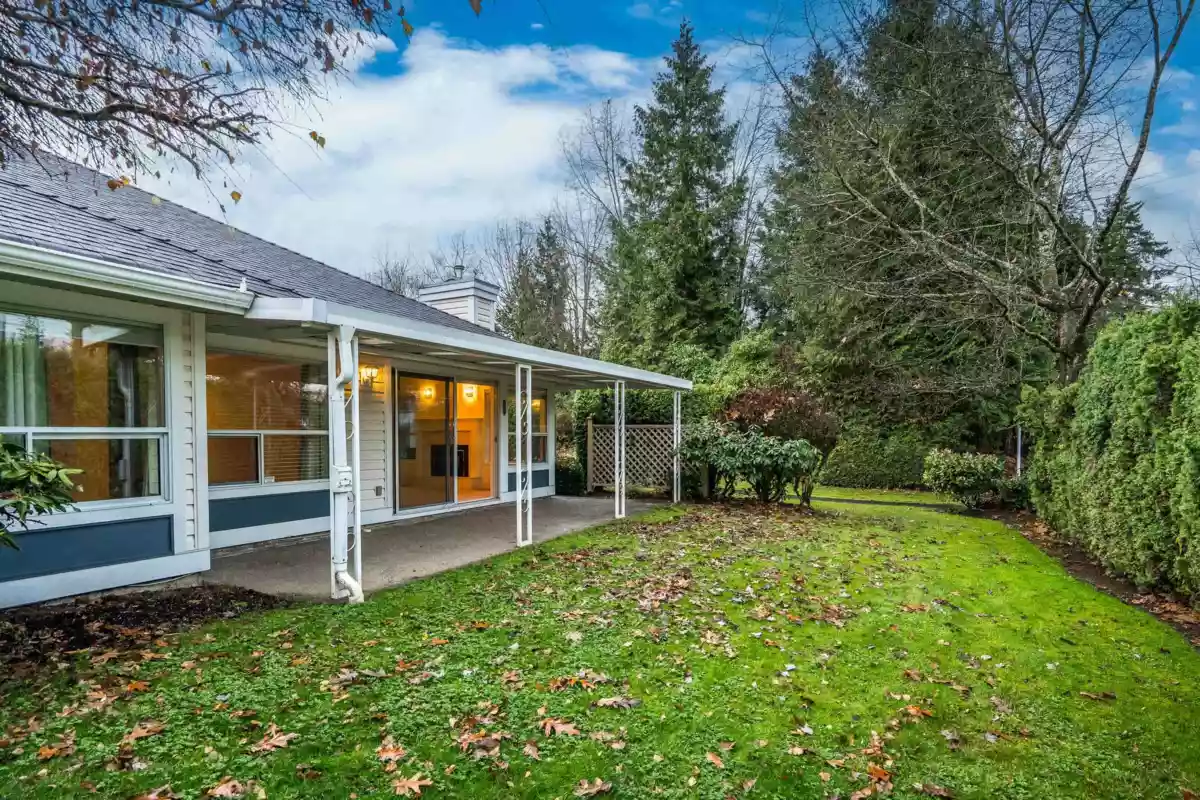 Hot Tub / Spa Photo of 31 21746 52 Avenue, Langley, BC