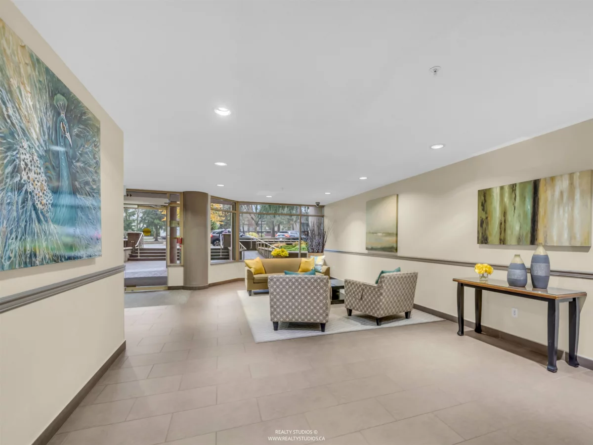 Hallway Photo of 907 1196 Pipeline Road, Coquitlam, BC