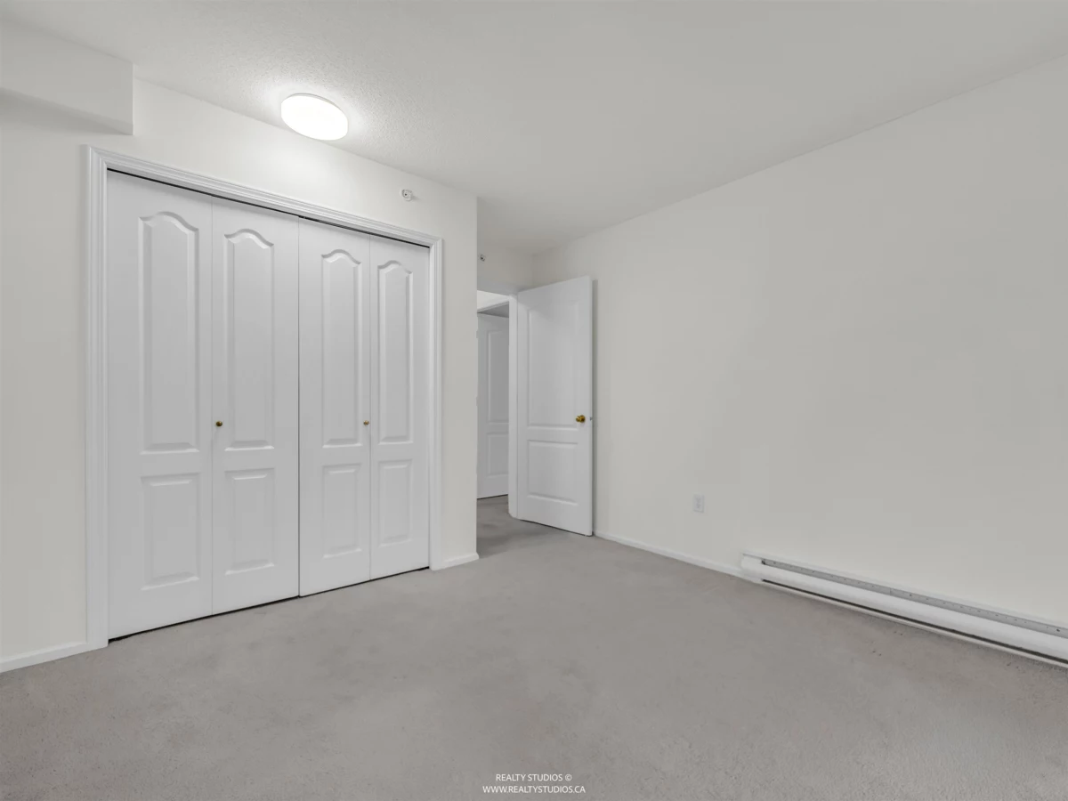 Laundry Room Photo of 907 1196 Pipeline Road, Coquitlam, BC