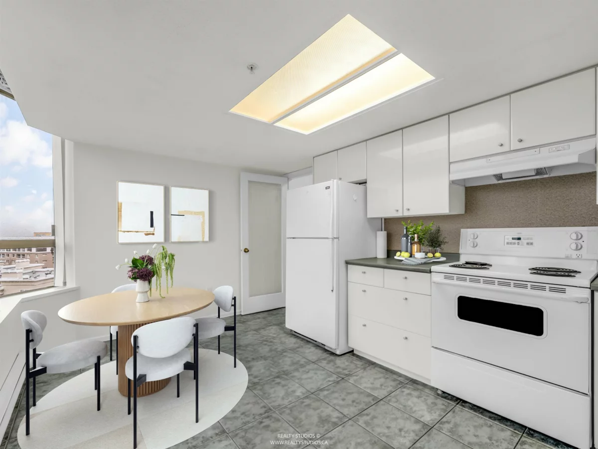 Primary Bathroom Photo of 907 1196 Pipeline Road, Coquitlam, BC