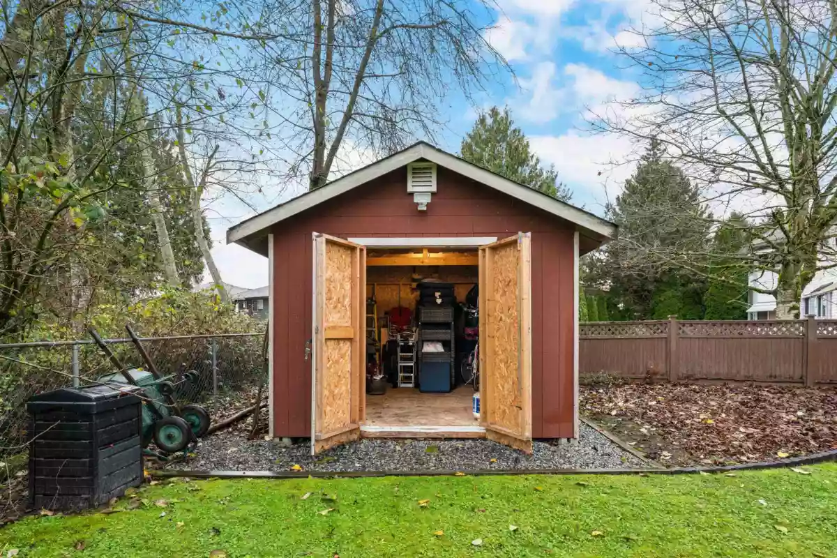 Hot Tub / Spa Photo of 5259 197a Street, Langley, BC
