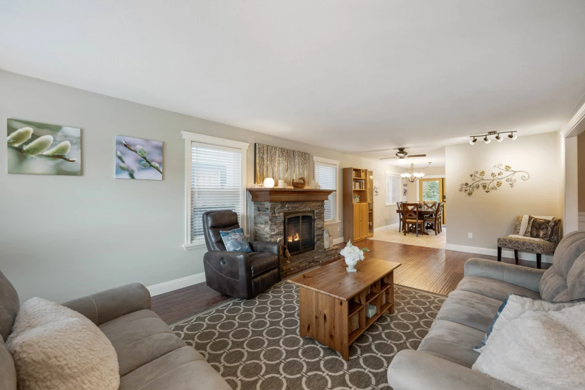 Kitchen Photo of 5259 197a Street, Langley, BC