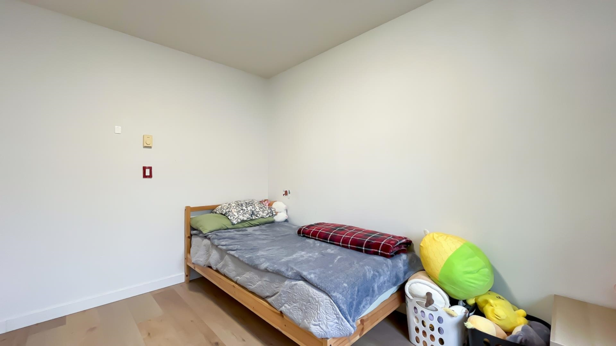 Hallway Photo of 315 16233 82 Avenue, Surrey, BC