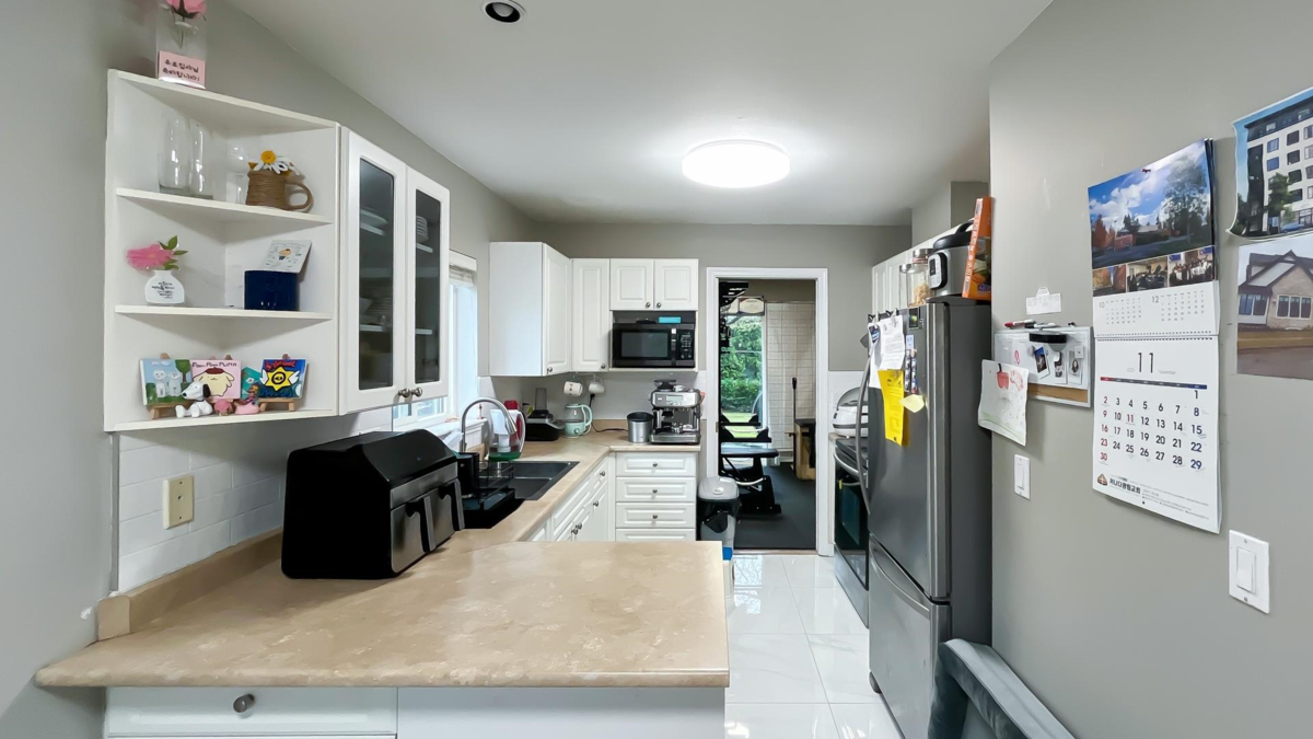 Pantry Photo of 315 16233 82 Avenue, Surrey, BC