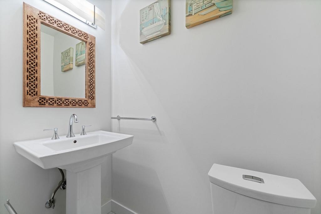 Bedroom 4 Photo of 1436 Grand Boulevard, North Vancouver, BC