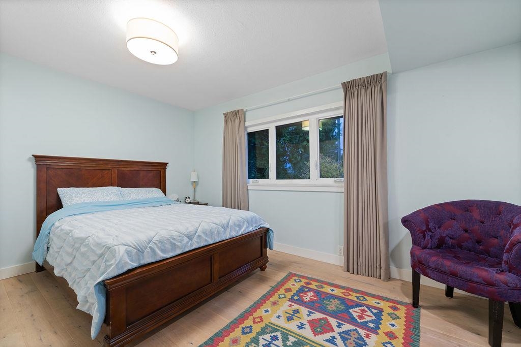 Powder Room Photo of 1436 Grand Boulevard, North Vancouver, BC