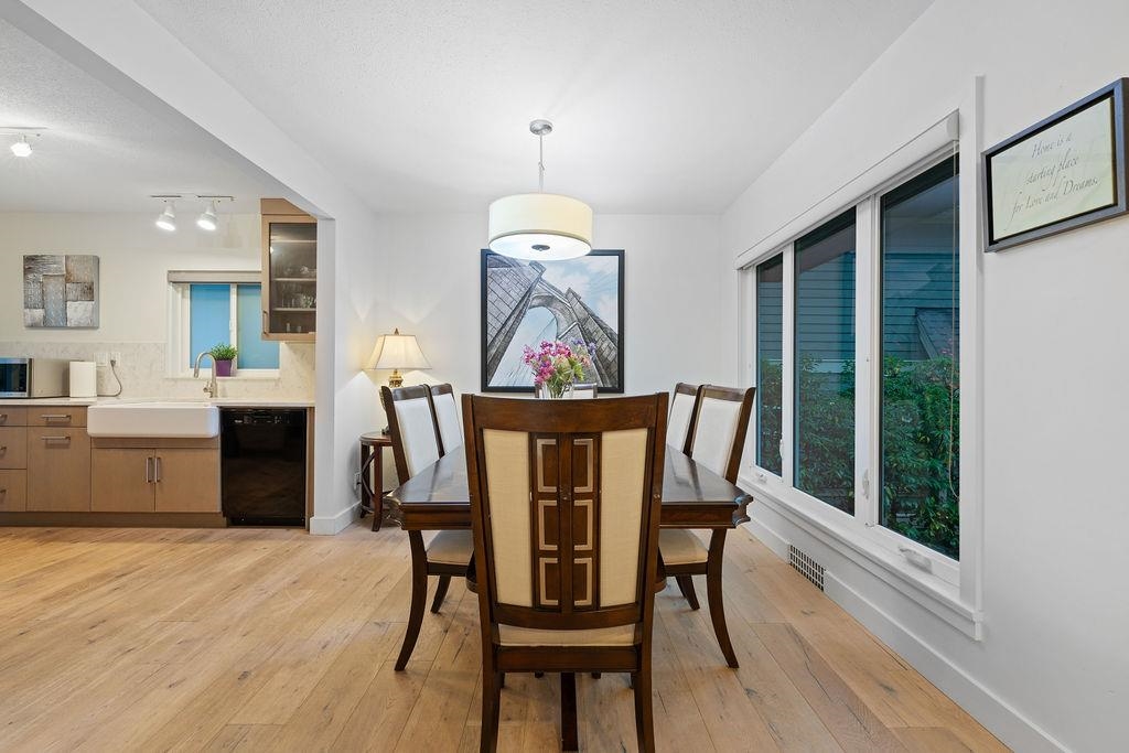 Primary Bedroom Photo of 1436 Grand Boulevard, North Vancouver, BC