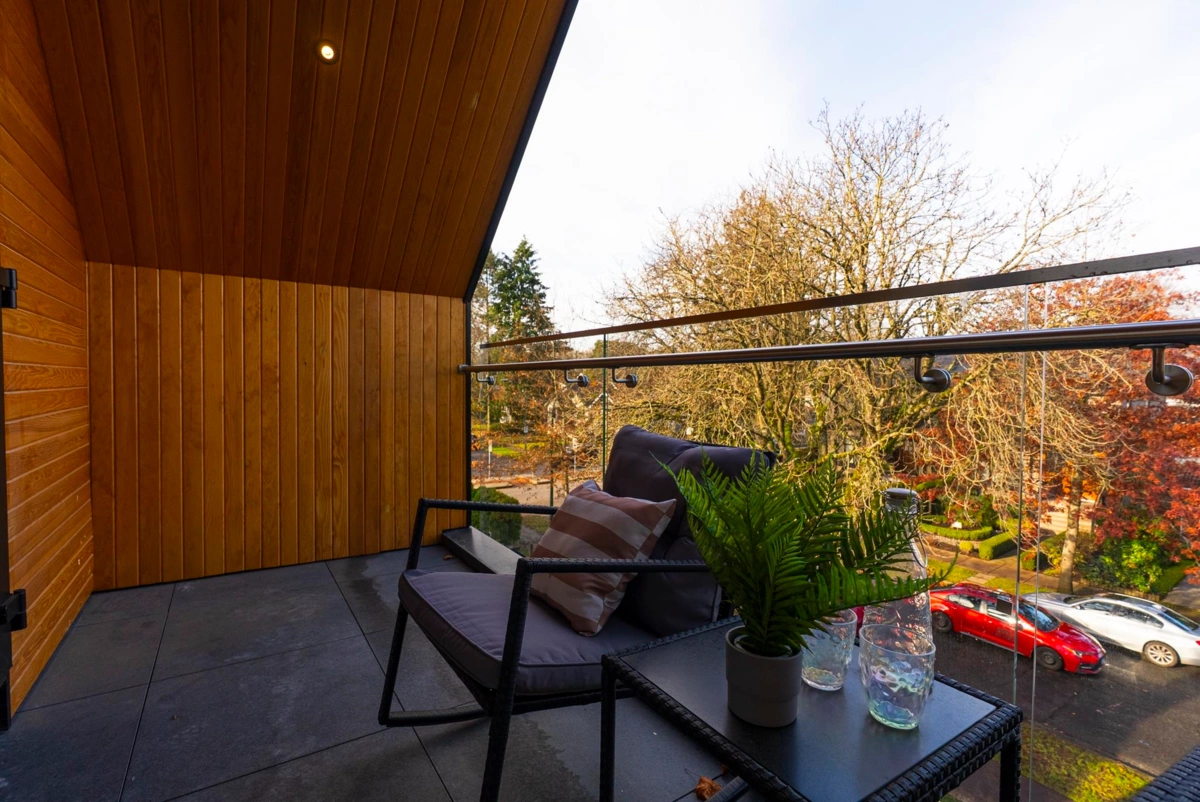 Front Yard Photo of 2 2764 W 14th Avenue, Vancouver, BC