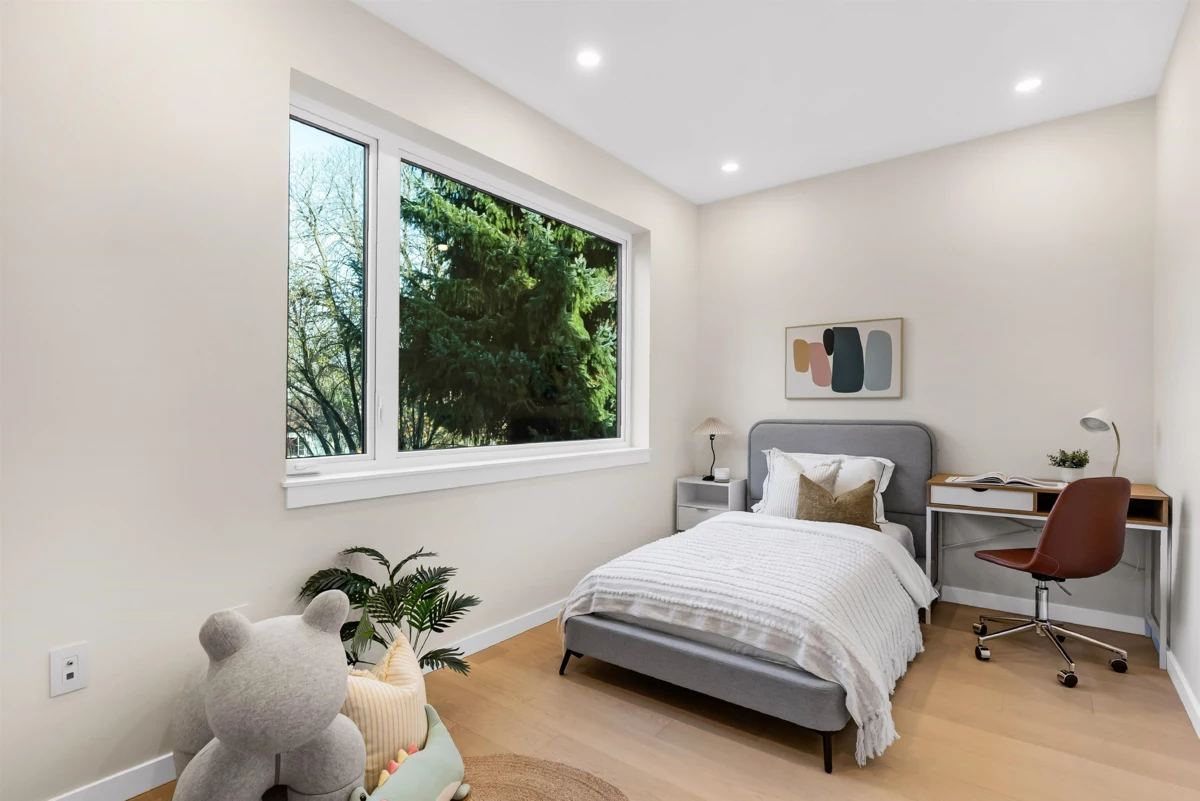 Mudroom Photo of 2 2764 W 14th Avenue, Vancouver, BC