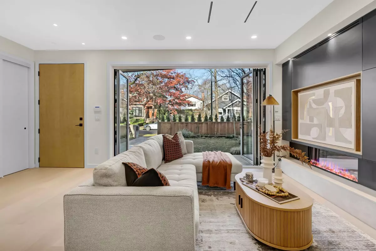 Pantry Photo of 2 2764 W 14th Avenue, Vancouver, BC