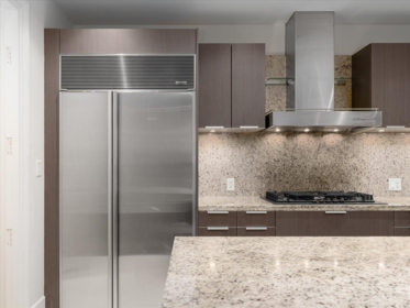 401 508 Waters Edge Crescent, West Vancouver, BC