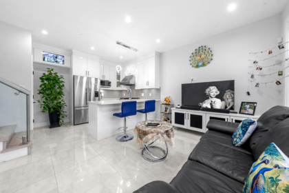 6751 Knight Street, Vancouver, BC, Vancouver — Half Duplex for sale