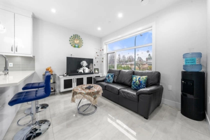 6751 Knight Street, Vancouver, BC, Vancouver — Half Duplex for sale
