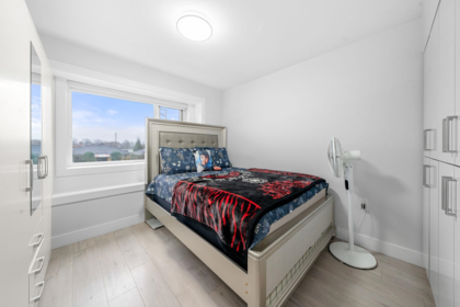 Mudroom Photo of 6751 Knight Street, Vancouver, BC