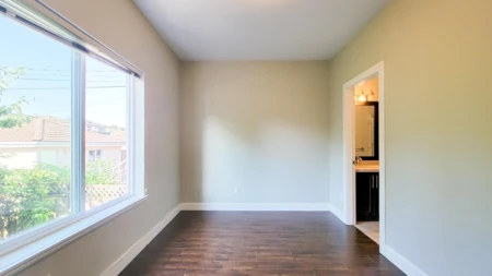 Powder Room Photo of 3096 E 26th Avenue, Vancouver, BC