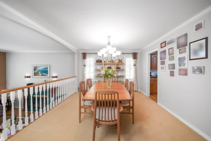 Breakfast Nook Photo of 14872 25a Avenue, Surrey, BC