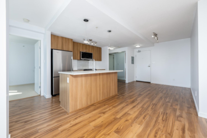 3305 13325 102a Avenue, Surrey, BC, Surrey — Apartment/Condo for sale