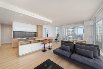 3503 4688 Kingsway, Burnaby, BC