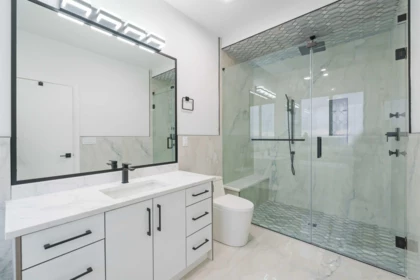 Guest Bathroom Photo of 35656 Canterbury Avenue, Abbotsford, BC