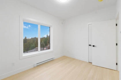 Hallway Photo of 35656 Canterbury Avenue, Abbotsford, BC