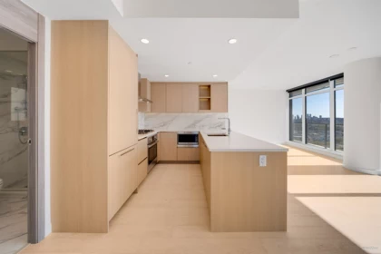 4203 4890 Lougheed Highway, Burnaby, BC, Burnaby — Apartment/Condo for sale