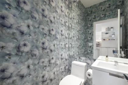 Guest Bathroom Photo of 220 E 40th Avenue, Vancouver, BC